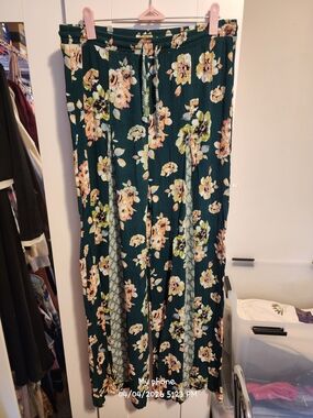 Xhilaration Wide Leg Floral Pants - Teal Green with Cream & Pink Flowers
